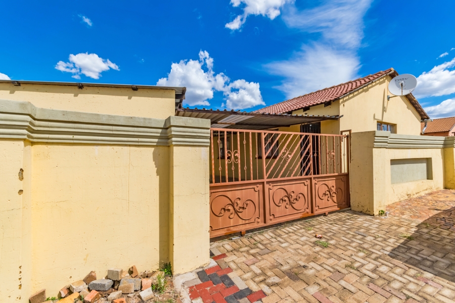 3 Bedroom Property for Sale in Protea Glen Gauteng