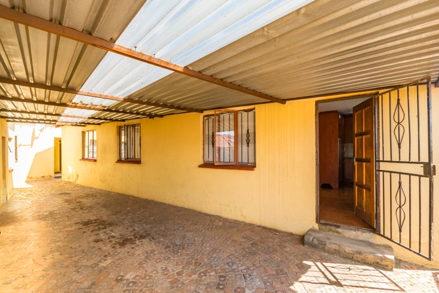 3 Bedroom Property for Sale in Protea Glen Gauteng