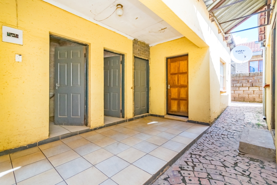 3 Bedroom Property for Sale in Protea Glen Gauteng
