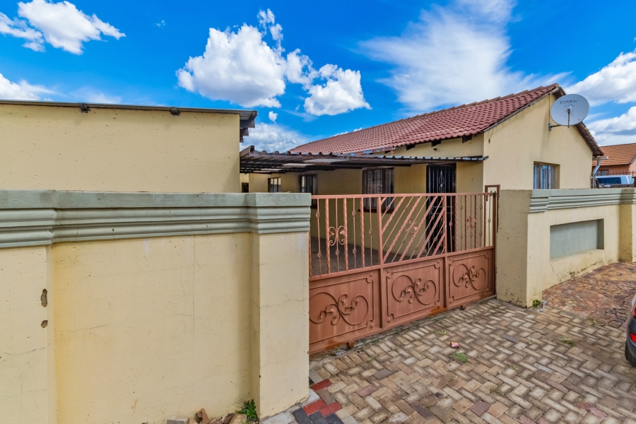 3 Bedroom Property for Sale in Protea Glen Gauteng