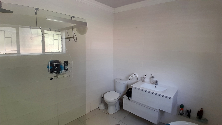 4 Bedroom Property for Sale in Queenswood Gauteng