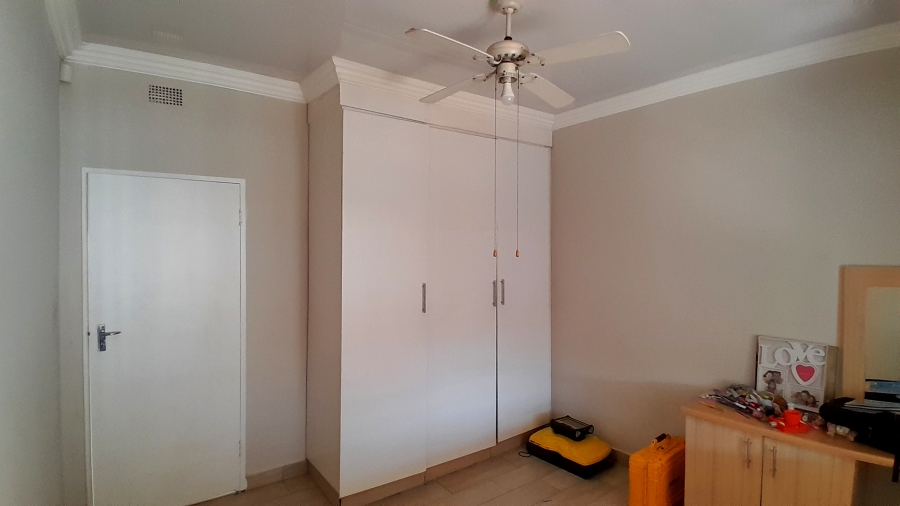 4 Bedroom Property for Sale in Queenswood Gauteng