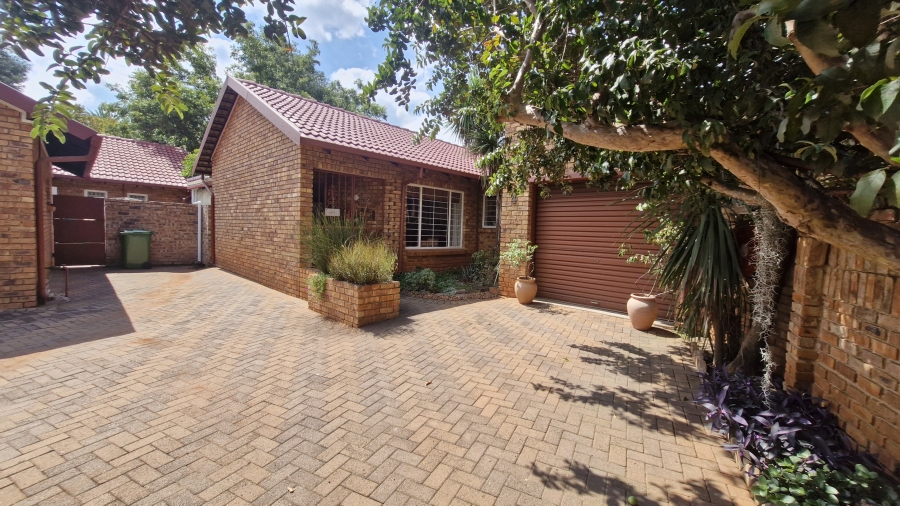 3 Bedroom Property for Sale in Clubview Gauteng
