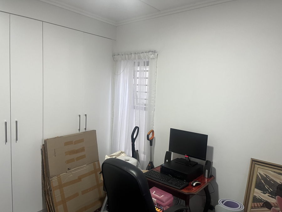 To Let 2 Bedroom Property for Rent in Craigavon Gauteng