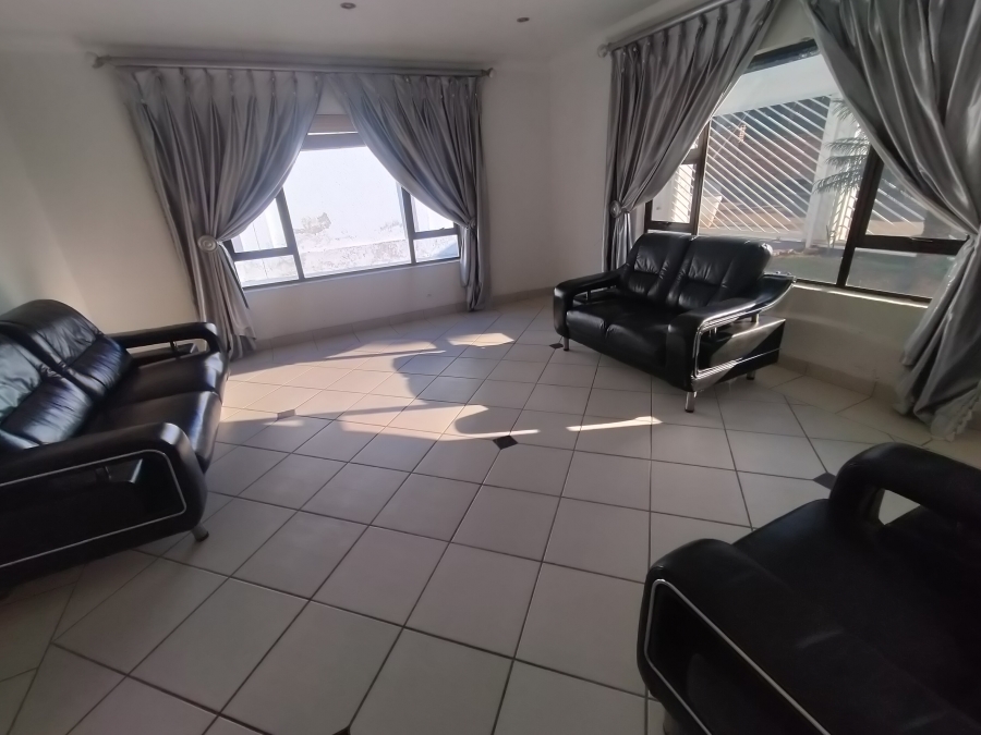7 Bedroom Property for Sale in Ninapark Gauteng