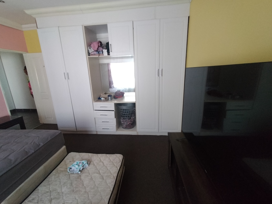 7 Bedroom Property for Sale in Ninapark Gauteng