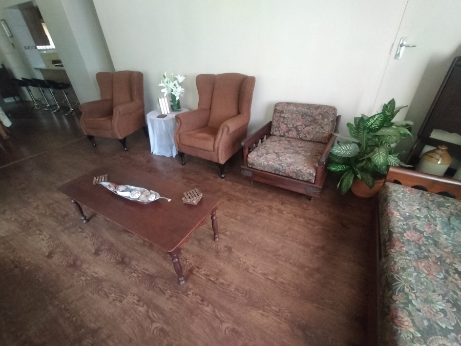 6 Bedroom Property for Sale in Onderstepoort Gauteng