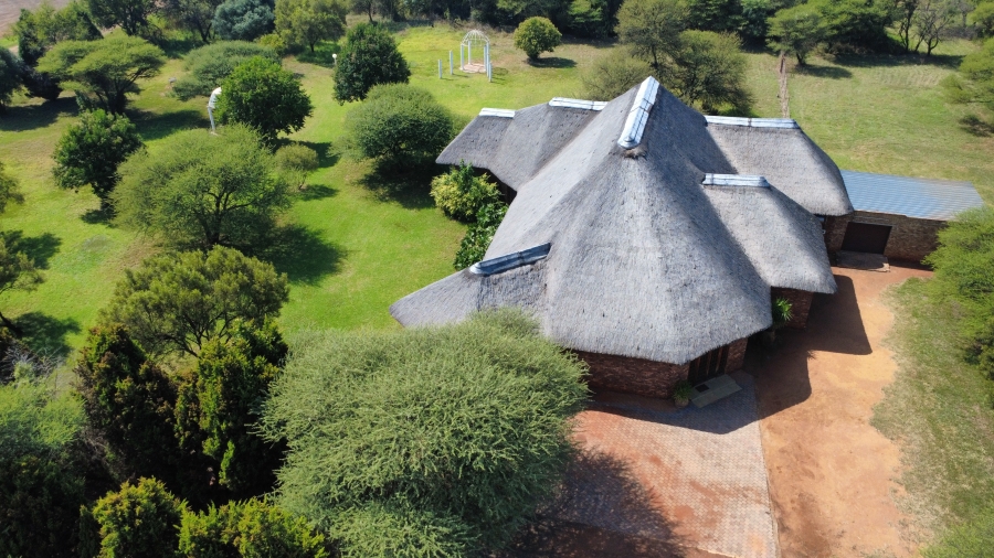6 Bedroom Property for Sale in Onderstepoort Gauteng