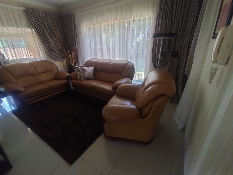 5 Bedroom Property for Sale in Amandasig Gauteng
