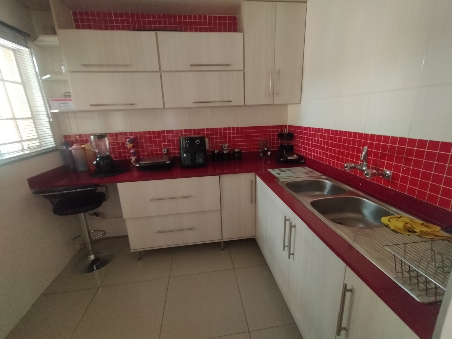 5 Bedroom Property for Sale in Amandasig Gauteng