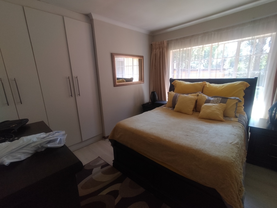 5 Bedroom Property for Sale in Amandasig Gauteng