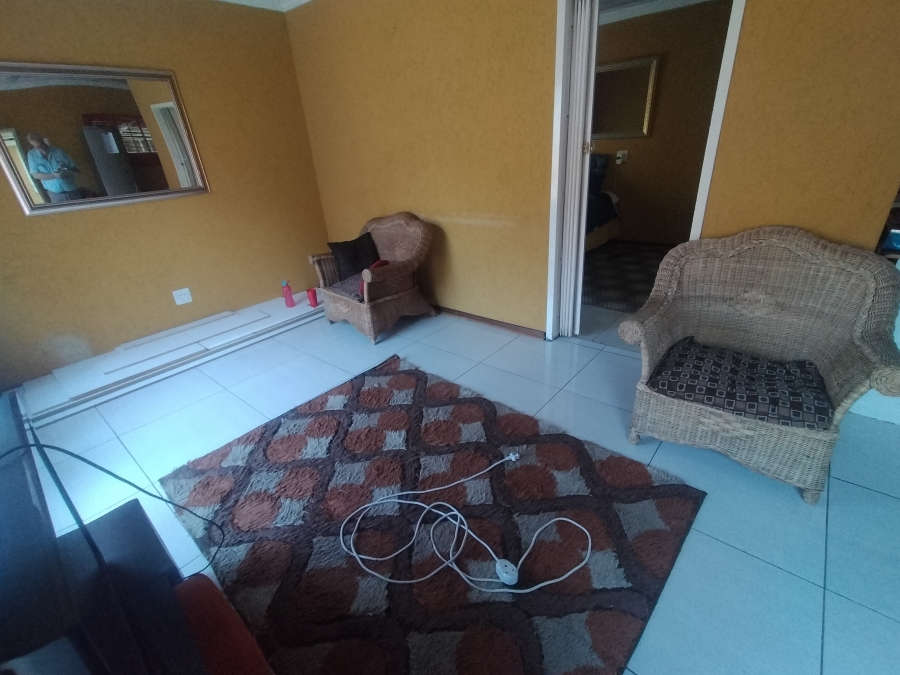 5 Bedroom Property for Sale in Amandasig Gauteng