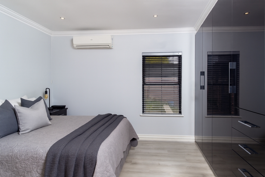 4 Bedroom Property for Sale in Olivedale Gauteng