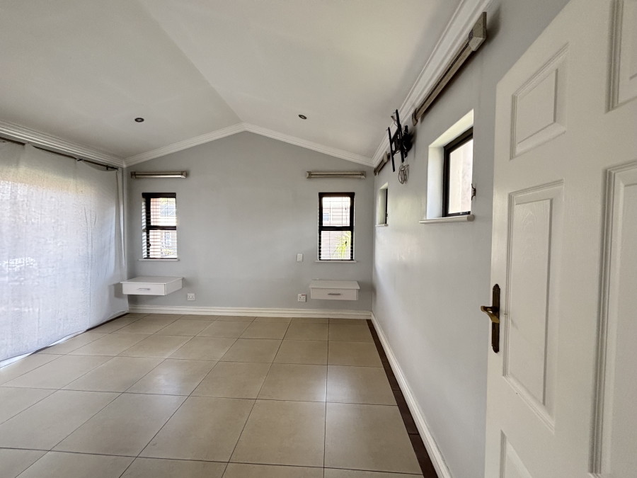 4 Bedroom Property for Sale in North Riding AH Gauteng