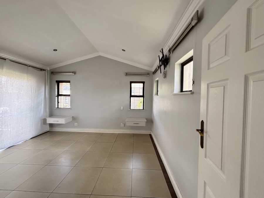 4 Bedroom Property for Sale in North Riding AH Gauteng