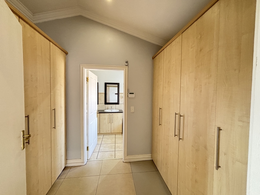 4 Bedroom Property for Sale in North Riding AH Gauteng