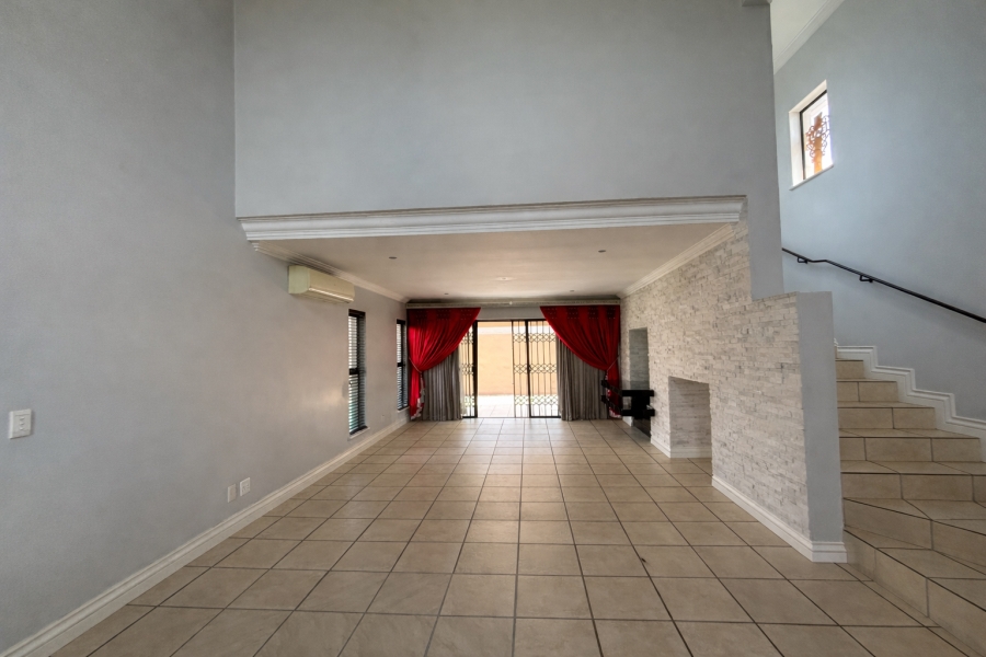4 Bedroom Property for Sale in North Riding AH Gauteng