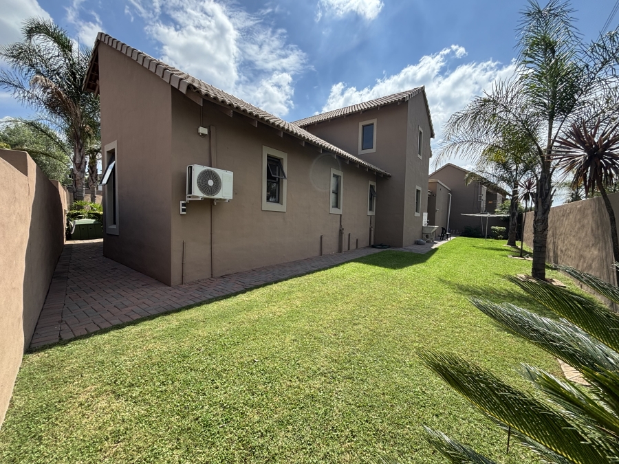 4 Bedroom Property for Sale in North Riding AH Gauteng