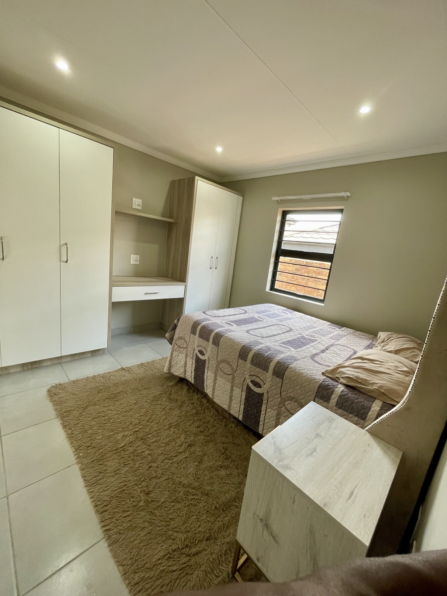 To Let 3 Bedroom Property for Rent in Lion Pride Gauteng