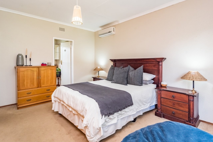 To Let 3 Bedroom Property for Rent in Kenmare Gauteng