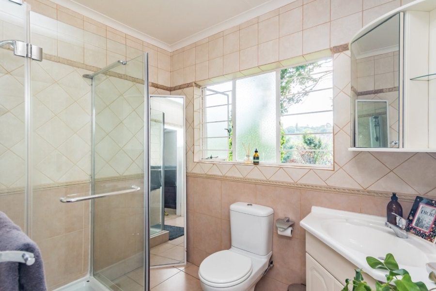 To Let 3 Bedroom Property for Rent in Kenmare Gauteng