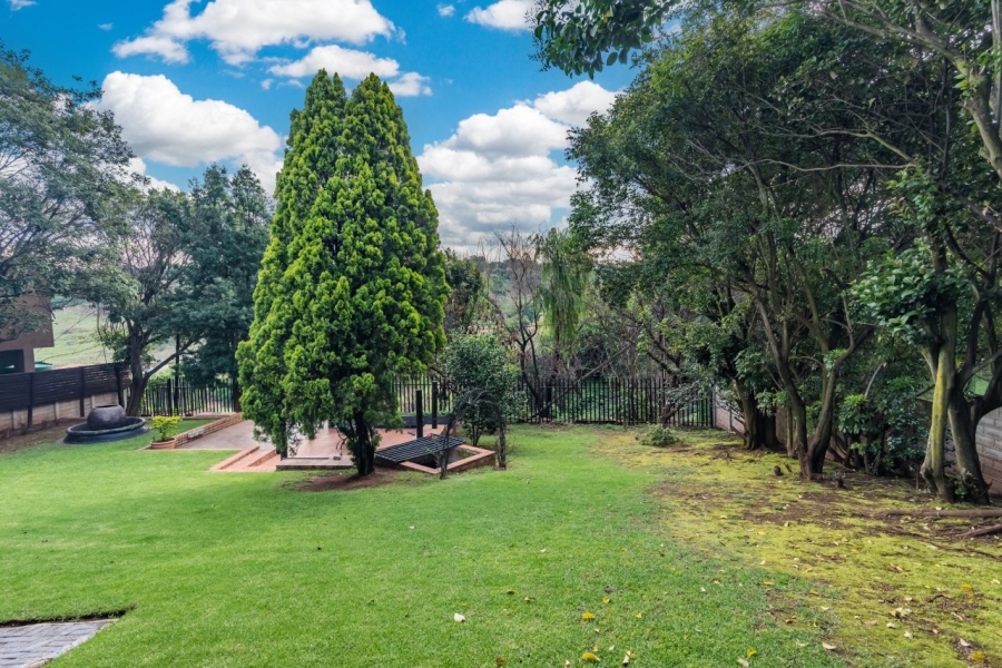 To Let 3 Bedroom Property for Rent in Kenmare Gauteng