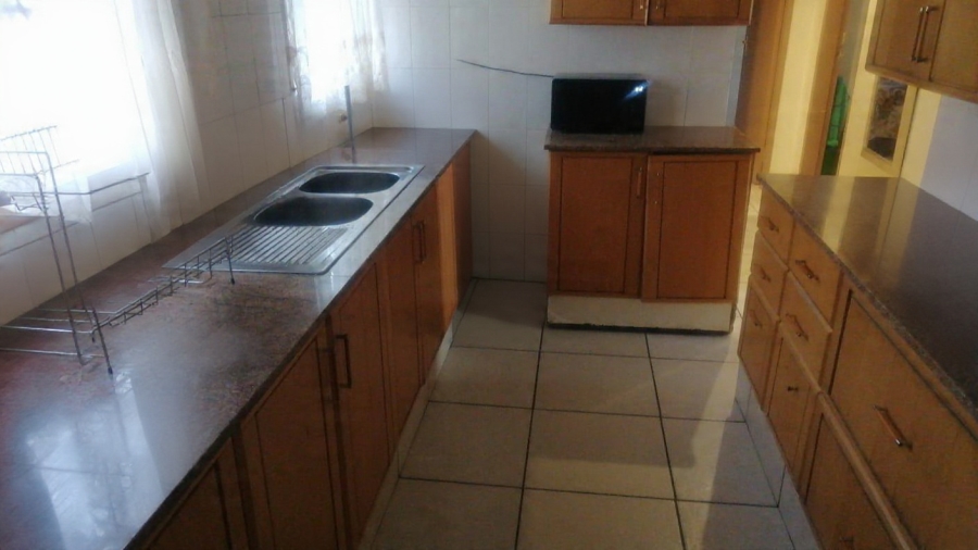 2 Bedroom Property for Sale in Lotus Gardens Gauteng