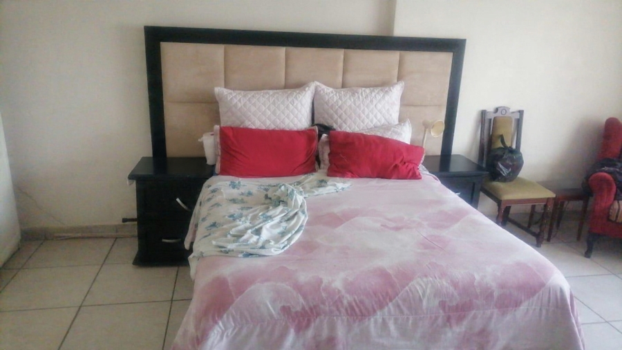 2 Bedroom Property for Sale in Lotus Gardens Gauteng