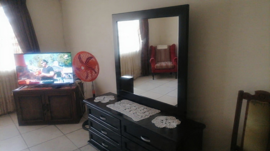 2 Bedroom Property for Sale in Lotus Gardens Gauteng