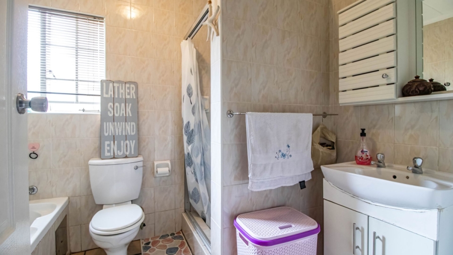 3 Bedroom Property for Sale in Eden Glen Gauteng