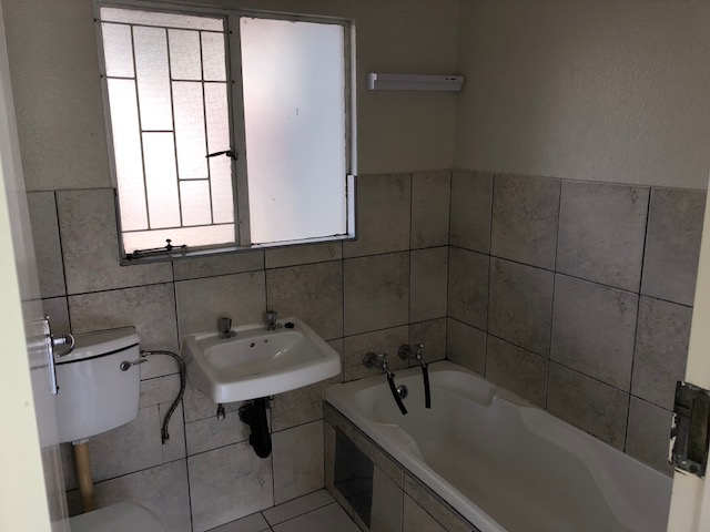 2 Bedroom Property for Sale in Eden Glen Gauteng