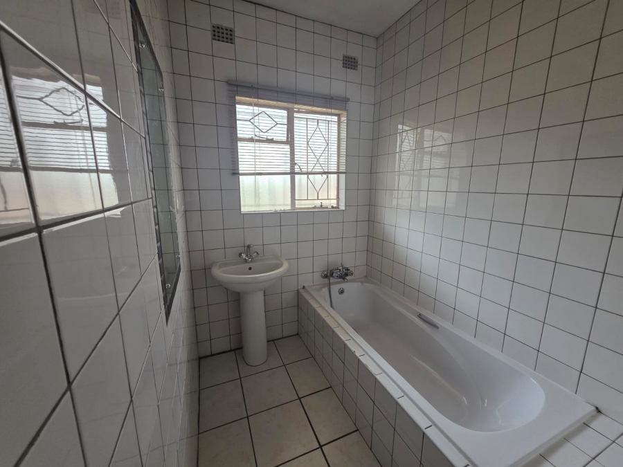2 Bedroom Property for Sale in Witfield Gauteng