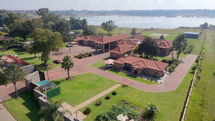 11 Bedroom Property for Sale in Rynfield Gauteng