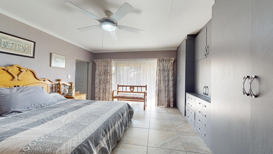 11 Bedroom Property for Sale in Rynfield Gauteng