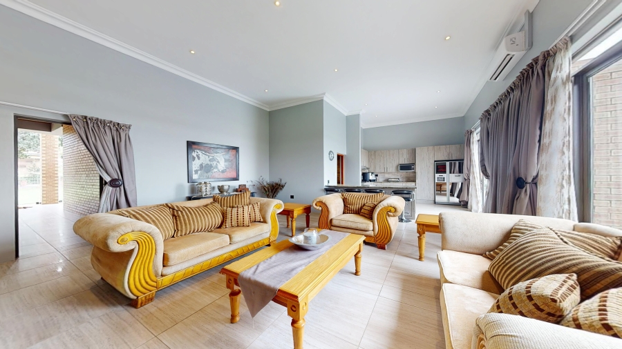 11 Bedroom Property for Sale in Rynfield Gauteng