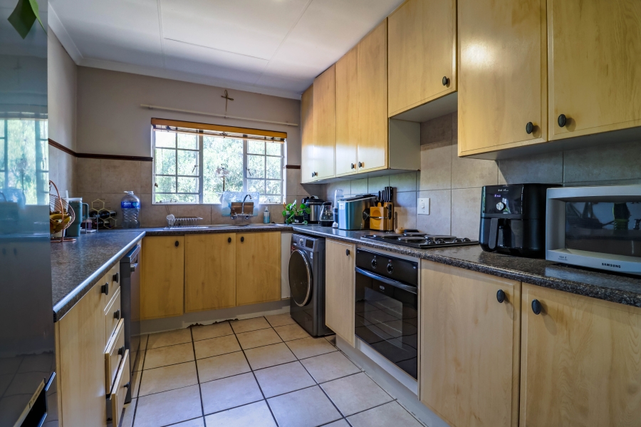 2 Bedroom Property for Sale in Eco Park Gauteng