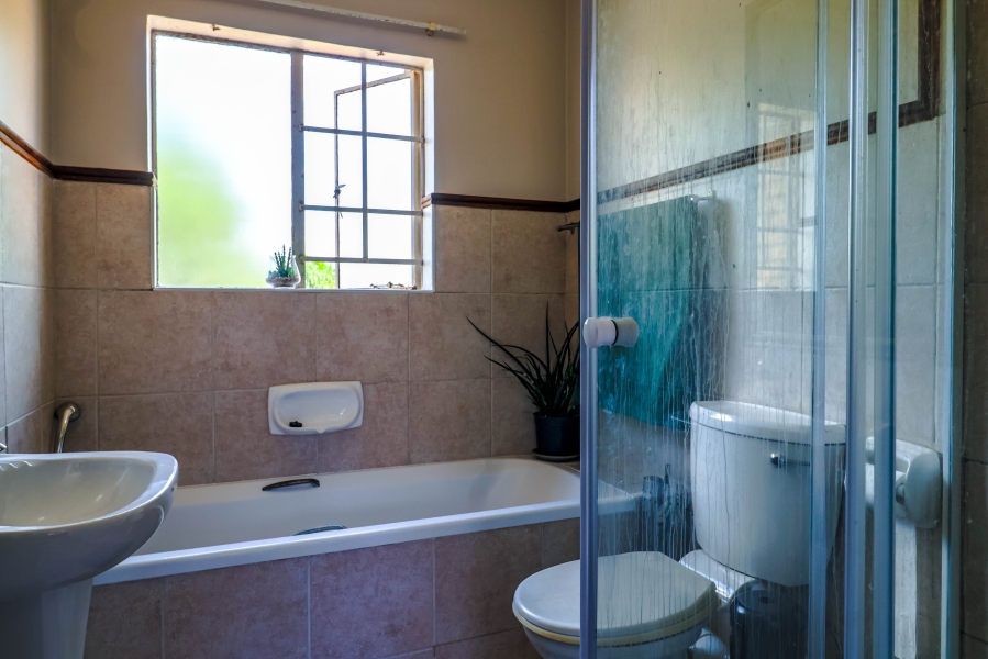 2 Bedroom Property for Sale in Eco Park Gauteng