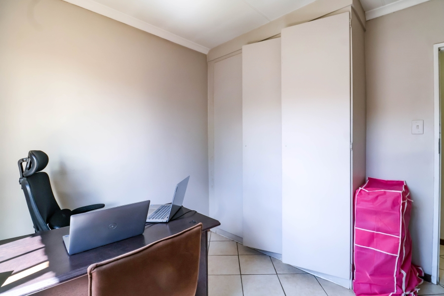 2 Bedroom Property for Sale in Eco Park Gauteng