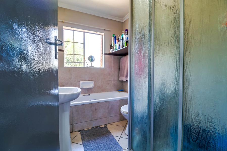 2 Bedroom Property for Sale in Eco Park Gauteng