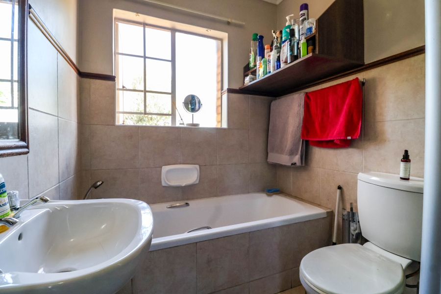 2 Bedroom Property for Sale in Eco Park Gauteng