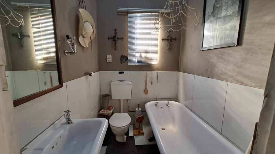 2 Bedroom Property for Sale in Heidelberg Gauteng