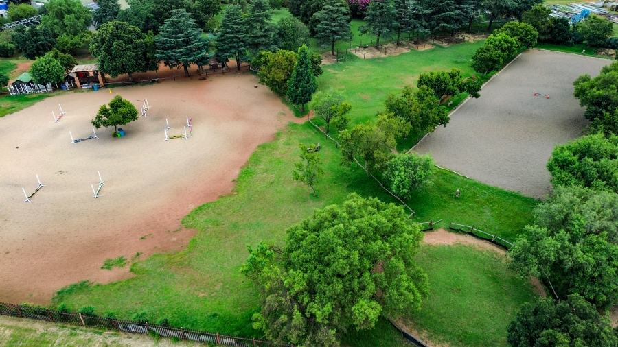 8 Bedroom Property for Sale in Doornkloof Gauteng