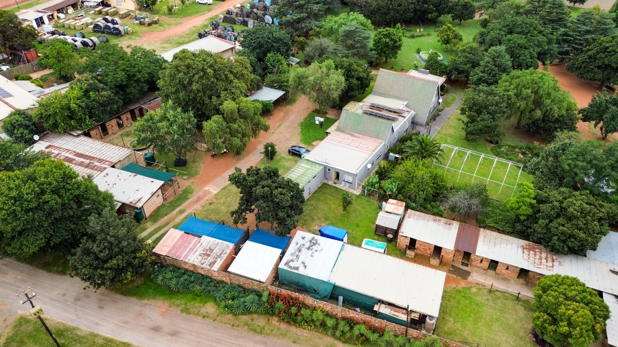 8 Bedroom Property for Sale in Doornkloof Gauteng