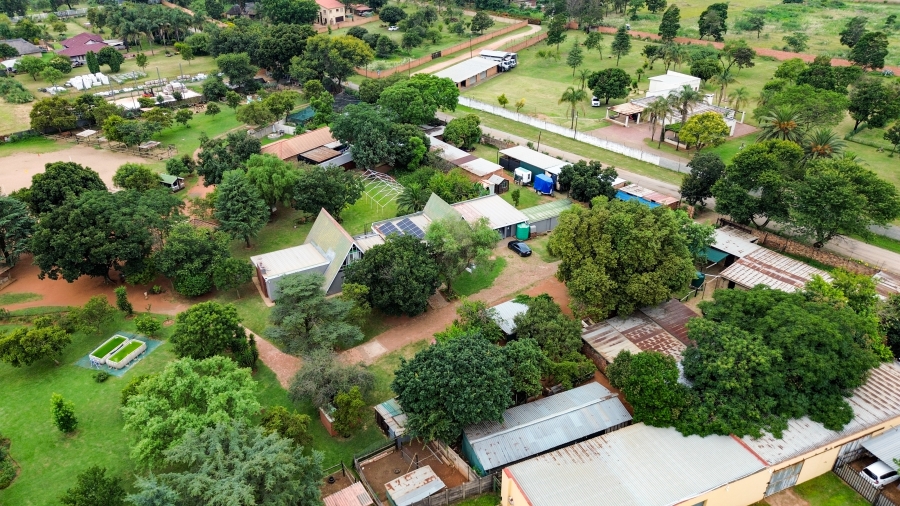 8 Bedroom Property for Sale in Doornkloof Gauteng