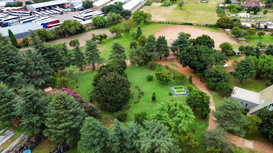 8 Bedroom Property for Sale in Doornkloof Gauteng