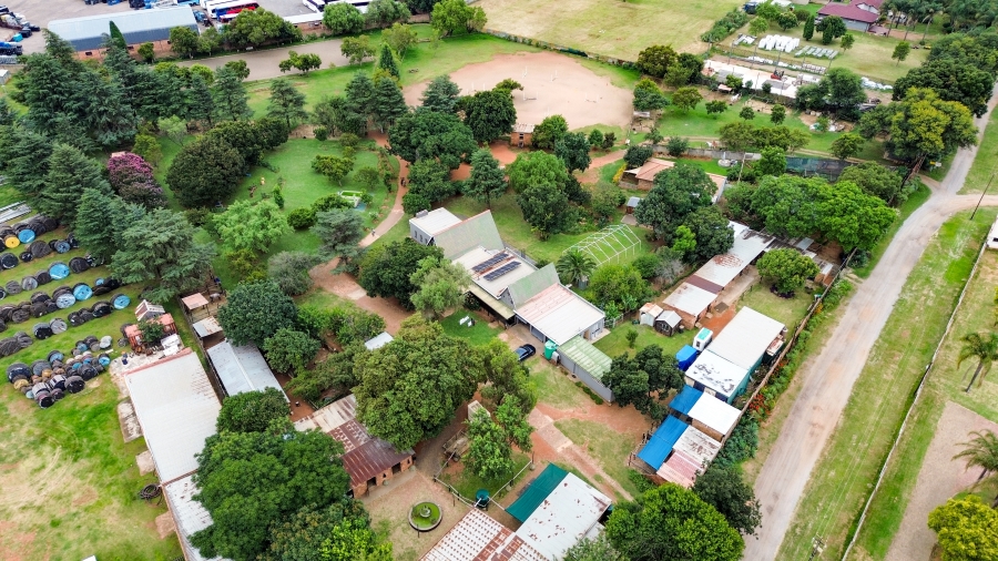 8 Bedroom Property for Sale in Doornkloof Gauteng