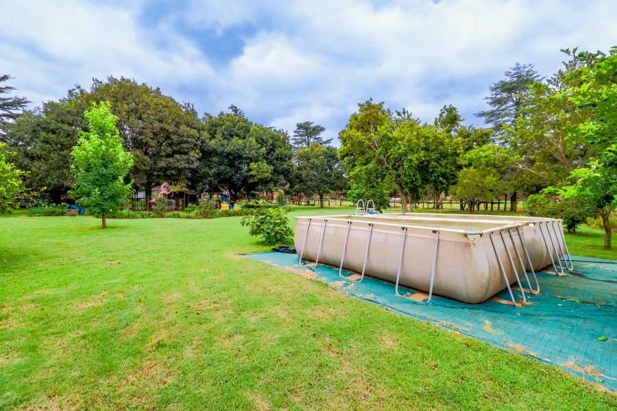 8 Bedroom Property for Sale in Doornkloof Gauteng