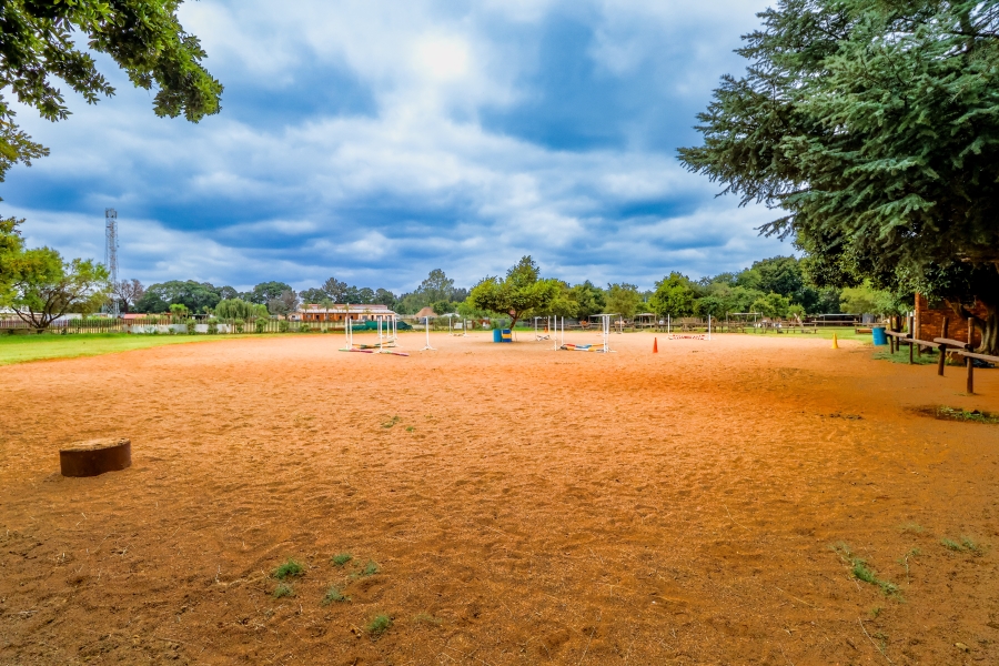 8 Bedroom Property for Sale in Doornkloof Gauteng