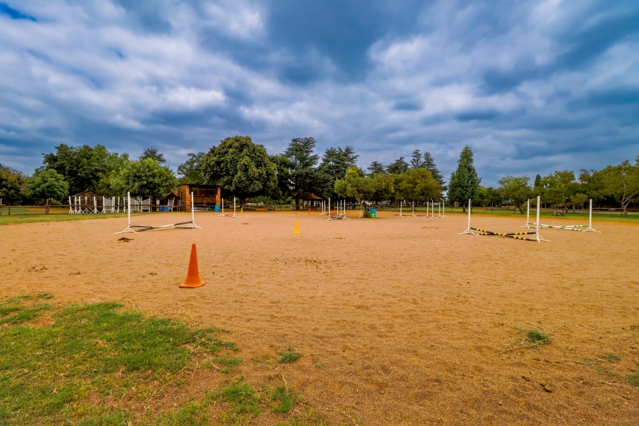 8 Bedroom Property for Sale in Doornkloof Gauteng