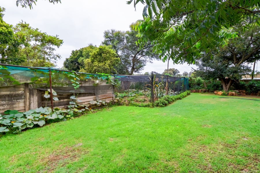 8 Bedroom Property for Sale in Doornkloof Gauteng